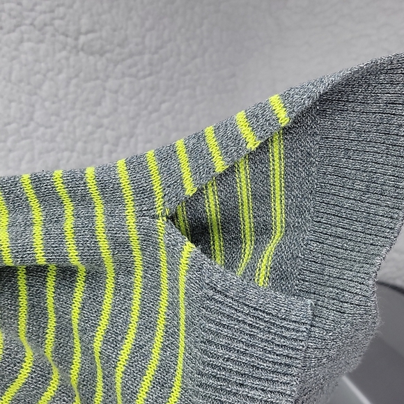 NWOT American Eagle Outfitters sweater! - Picture 11 of 11